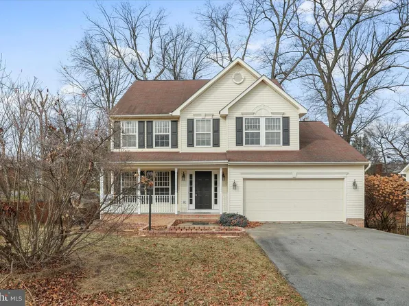 1043 Talisman Dr, Martinsburg, WV 25403