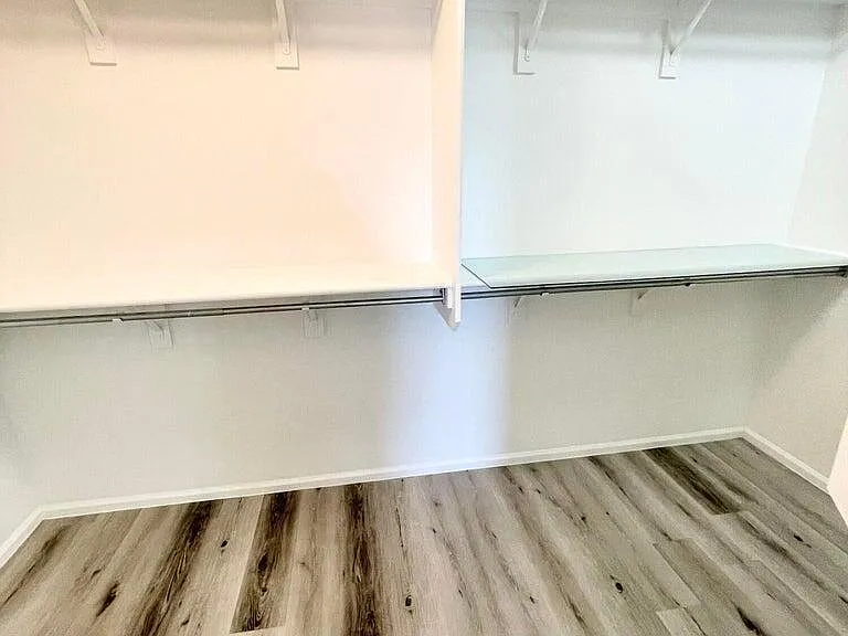 16200 W Moreland St — Photo 15