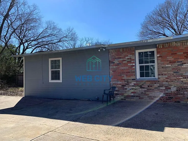 4530 Corregidor St — Photo 15
