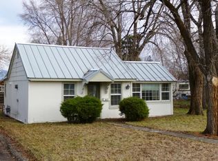 803 5th St, La Grande, OR 97850