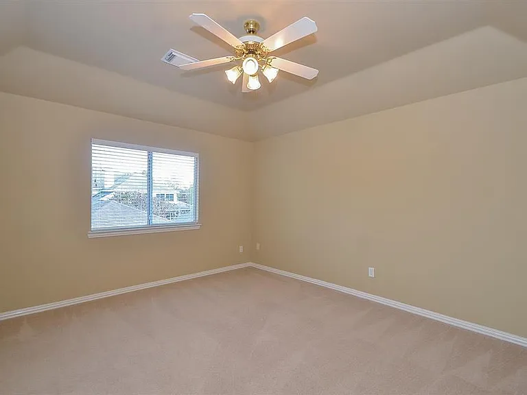 5503 Langhorne Ct — Photo 19