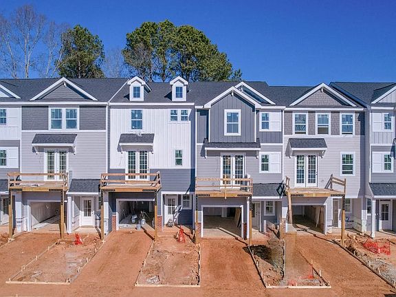 2nd image of 155 Sugar Run Dr