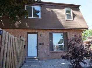 68 East St #4, Cambridge, ON N1R 4P1