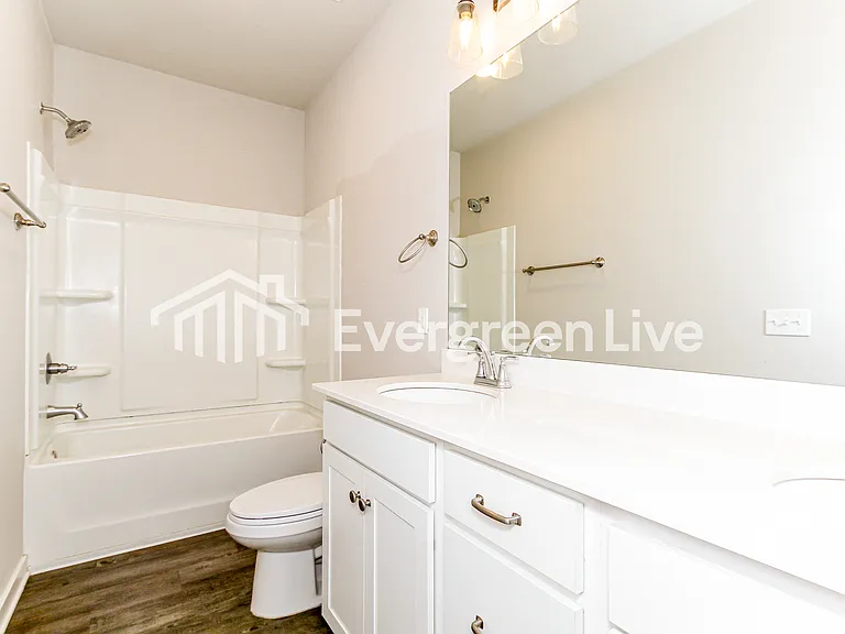 156 Wolf Ln — Photo 8