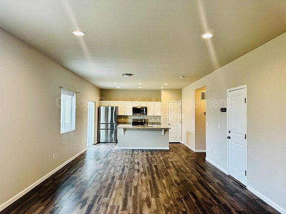 3rd image of 1209 Huntington Ave