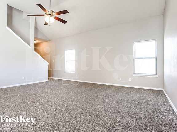 4th image of 703 Woodcrest Dr