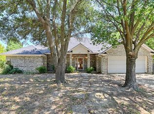 10317 Holly Grove Dr, Fort Worth, TX 76108