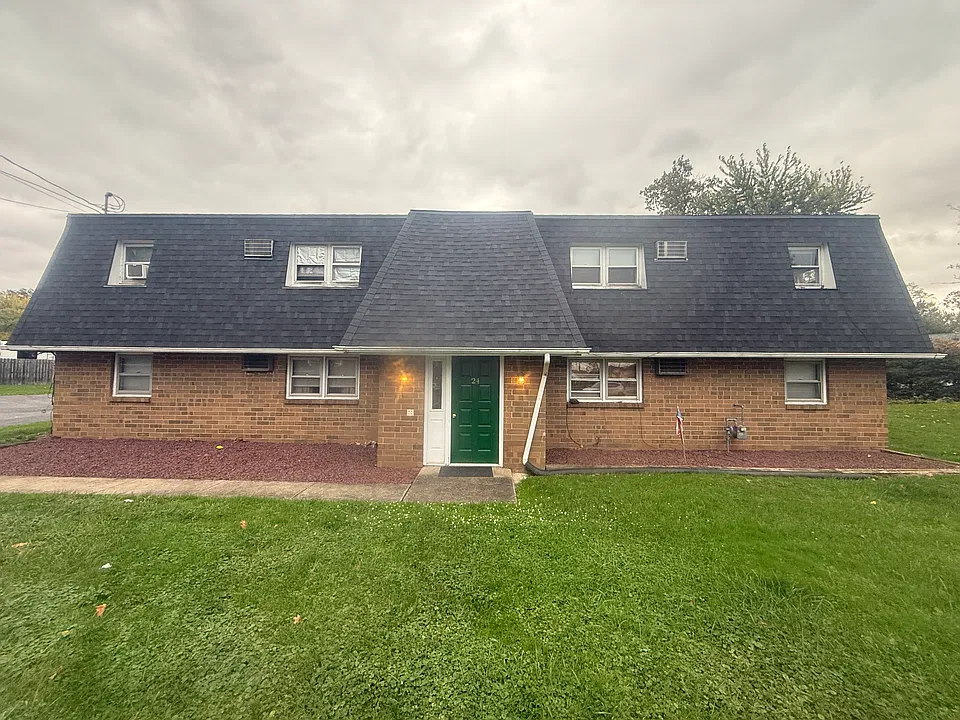24 Sandy Ct #4