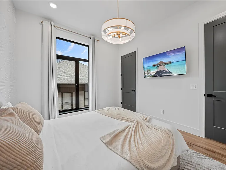 1103 Forest Ave #D — Photo 13