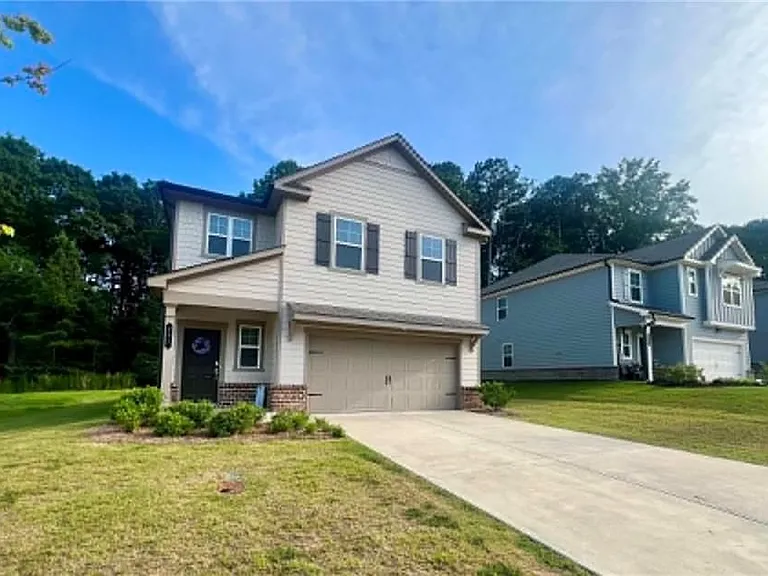 683 Evergreen Rd — Photo 3