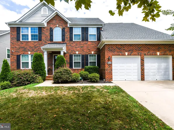3002 Presidential Golf Dr, Upper Marlboro, MD 20774