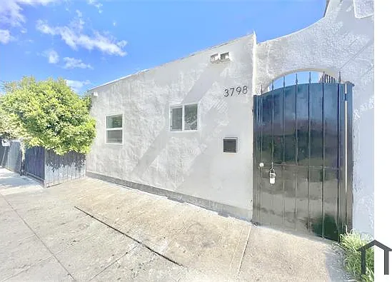 3798 S Gramercy Pl — Photo 8