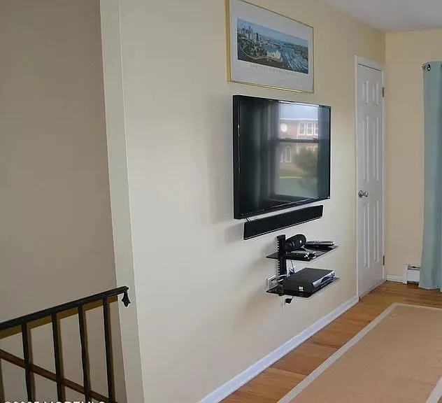 310 Maryland Ave #33B — Photo 9