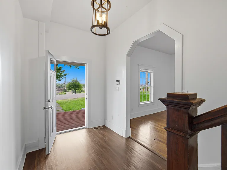 1103 Virginia Ave #1 — Photo 3