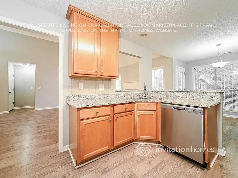 304 Freeman Forest Dr — Photo 6