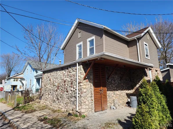 110 Lacy Pl, Syracuse, NY 13208
