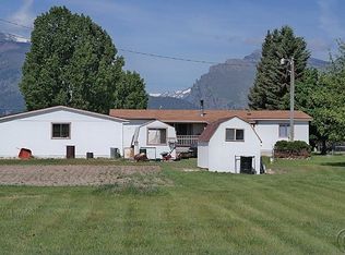 854 McWilliams Dr, Corvallis, MT 59828