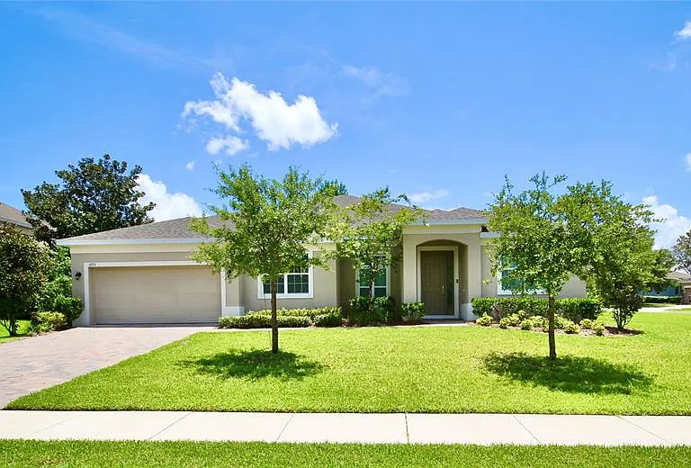 1073 Cavan Dr — Photo 32