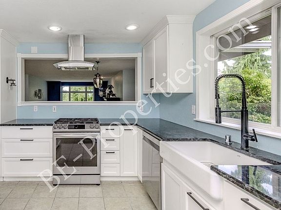 3rd image of 1719 126th Ave E