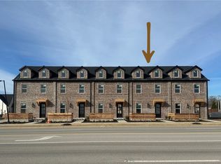 5904 S Bellview Rd, Rogers, AR 72758