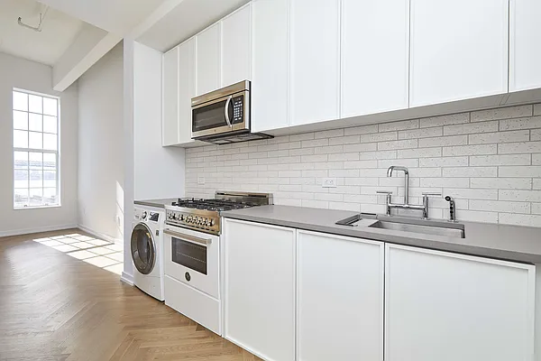 Rented by PocketBroker Inc | media 16