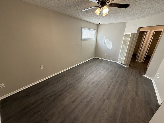 5th image of 2086 Hubert Ave #1