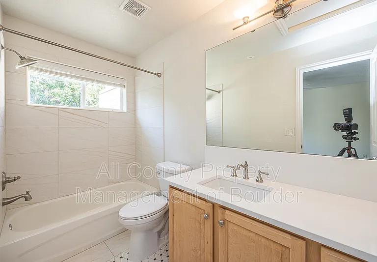 270 Laramie Blvd — Photo 11