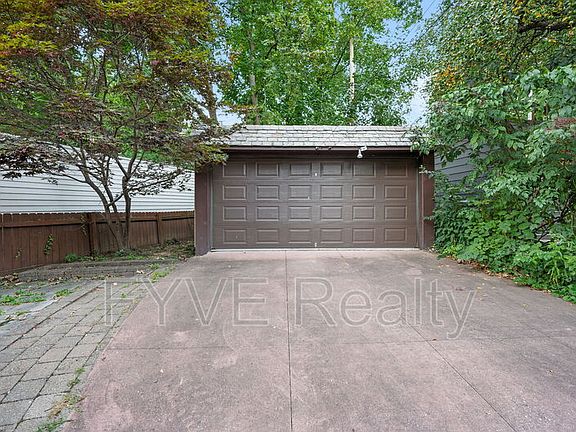 3rd image of 18213 Sherrington Rd