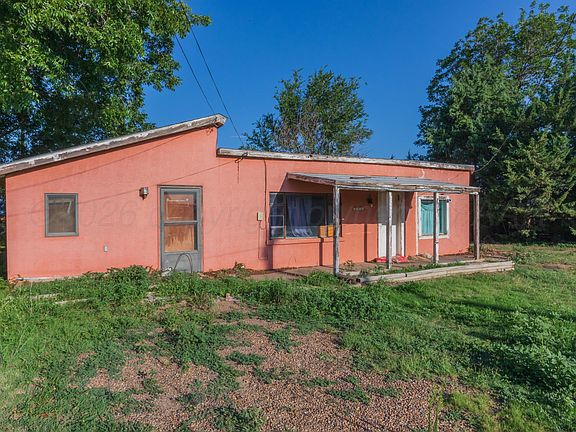 2nd image of 4823 Mountain Dr