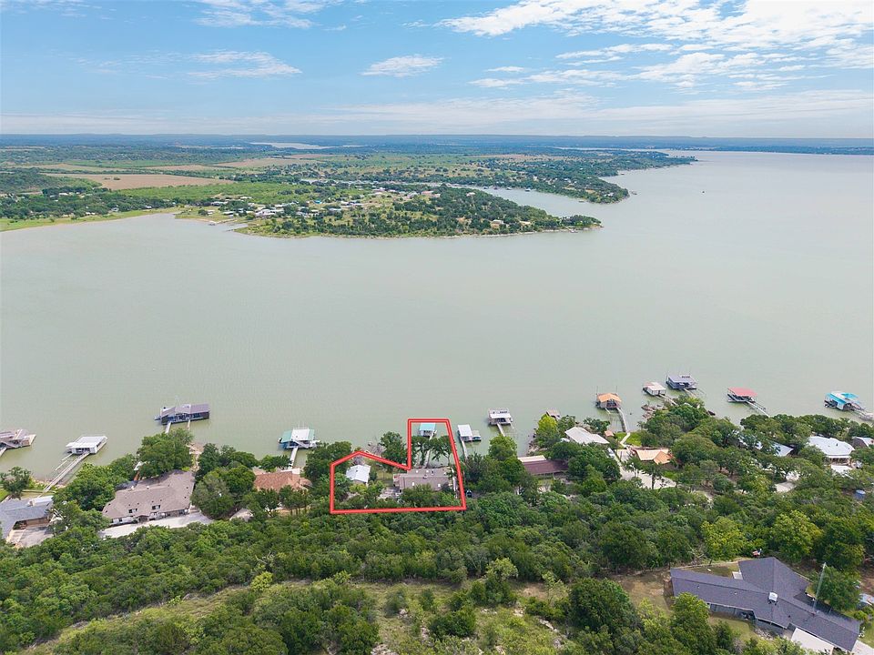 1st image of 420 Lakeside Dr
