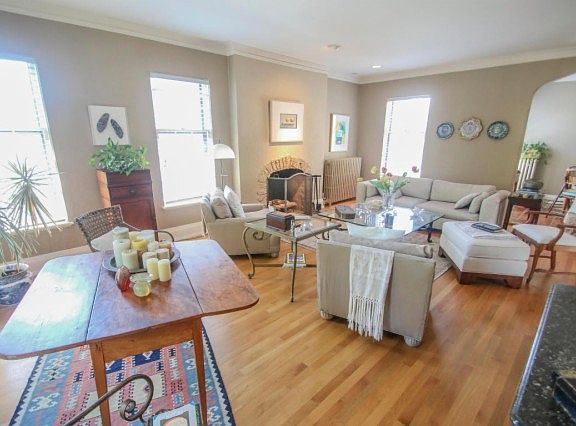 4th image of 5111 N Lake Dr #2