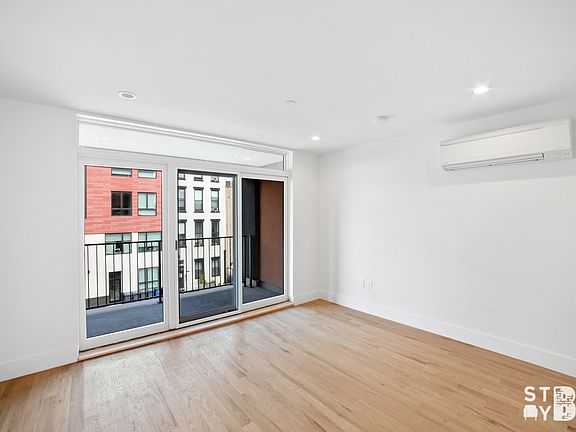 4th image of 290 Tompkins Ave APT 2A