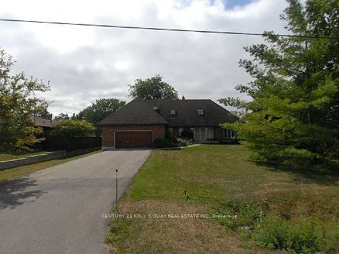 43 Helen Ave — Photo 1