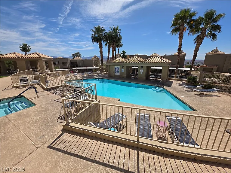 2200 Highpointe Dr #201 — Photo 16
