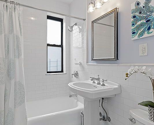 5th image of 325 E 80th St APT 5G