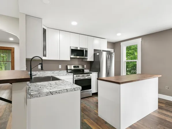 509 1st St SE, Little Falls, MN 56345