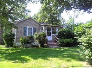 212 Lower Rocky Point Rd, Sound Beach, NY 11789