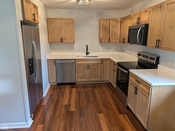 4th image of 2791 Woodlawn Dr