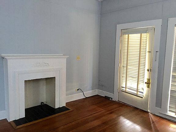 2nd image of 853 Linden St