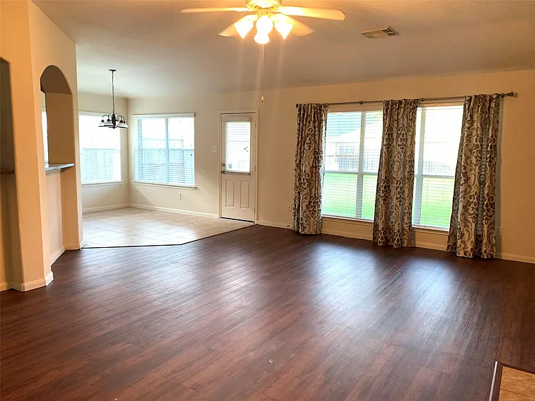5115 Trevors Trace Ln — Photo 8