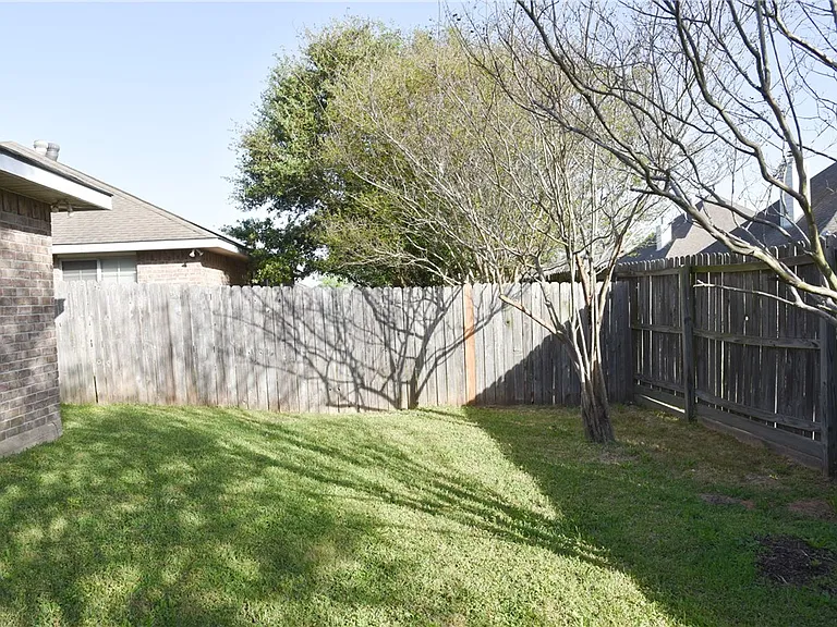 3813 Oldenburg Ln — Photo 19