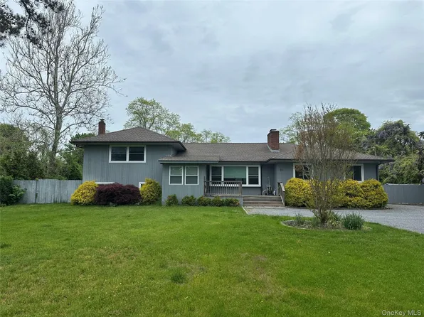 21 Sunset Avenue, East Quogue, NY 11942