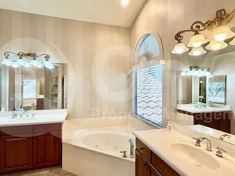 21708 N 70th Dr — Photo 22