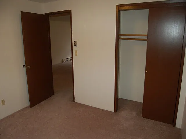 2 bedroom, 1 bathroom 2 bedroom, 1 bathroom