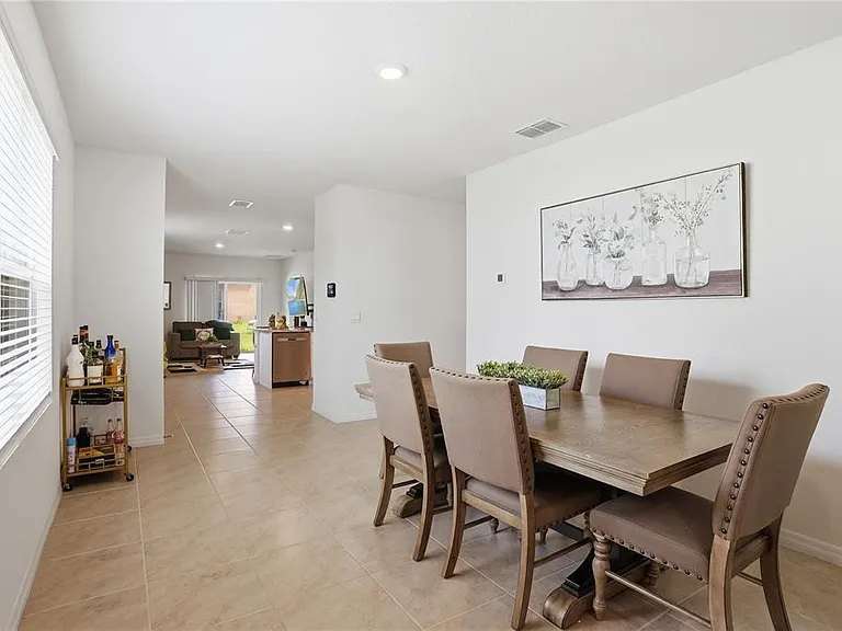 2735 Numa Falls Ave — Photo 6