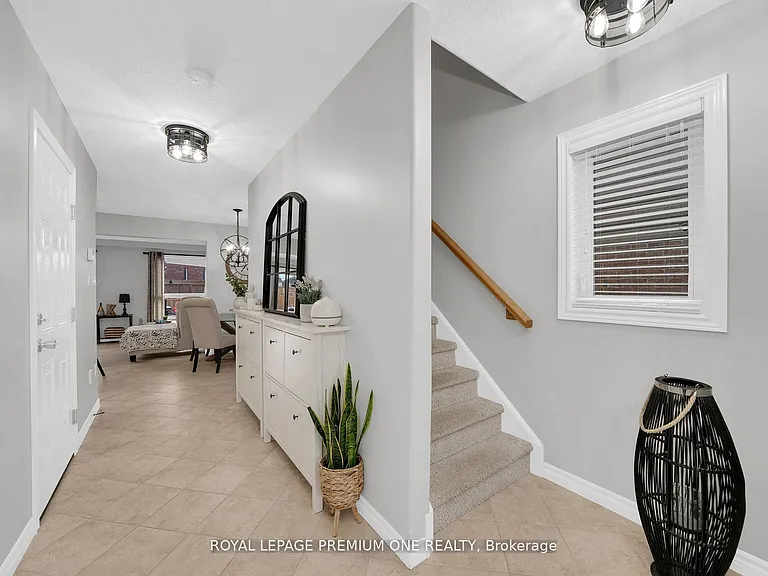 31 Stevenson St — Photo 8