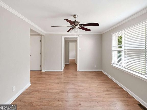 2nd image of 3447 Jackson Dr