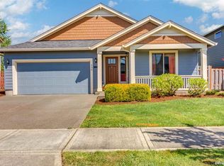 536 Paradise St, Woodburn, OR 97071