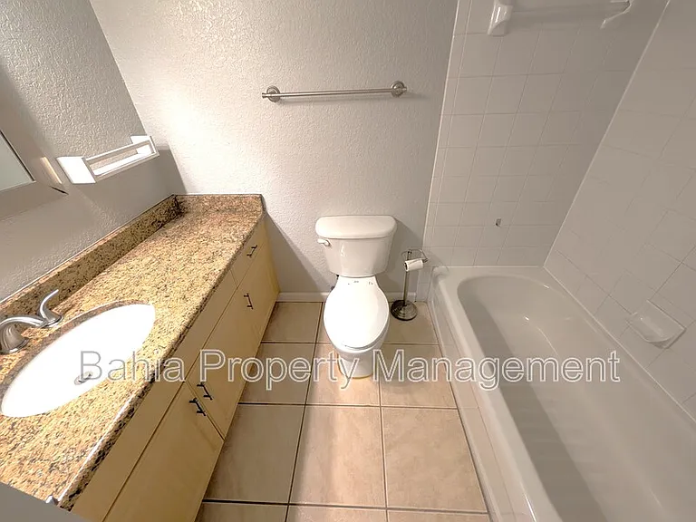 6212 Ashbury Palms Dr — Photo 26
