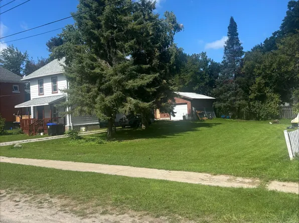 242 Barnett Ave, Midland, ON L4R 1N1